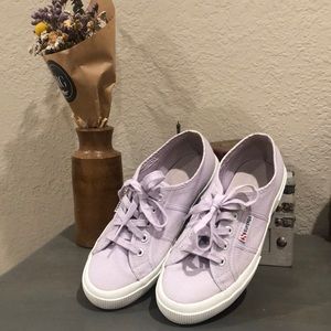 Superga Classic women’s sneaker